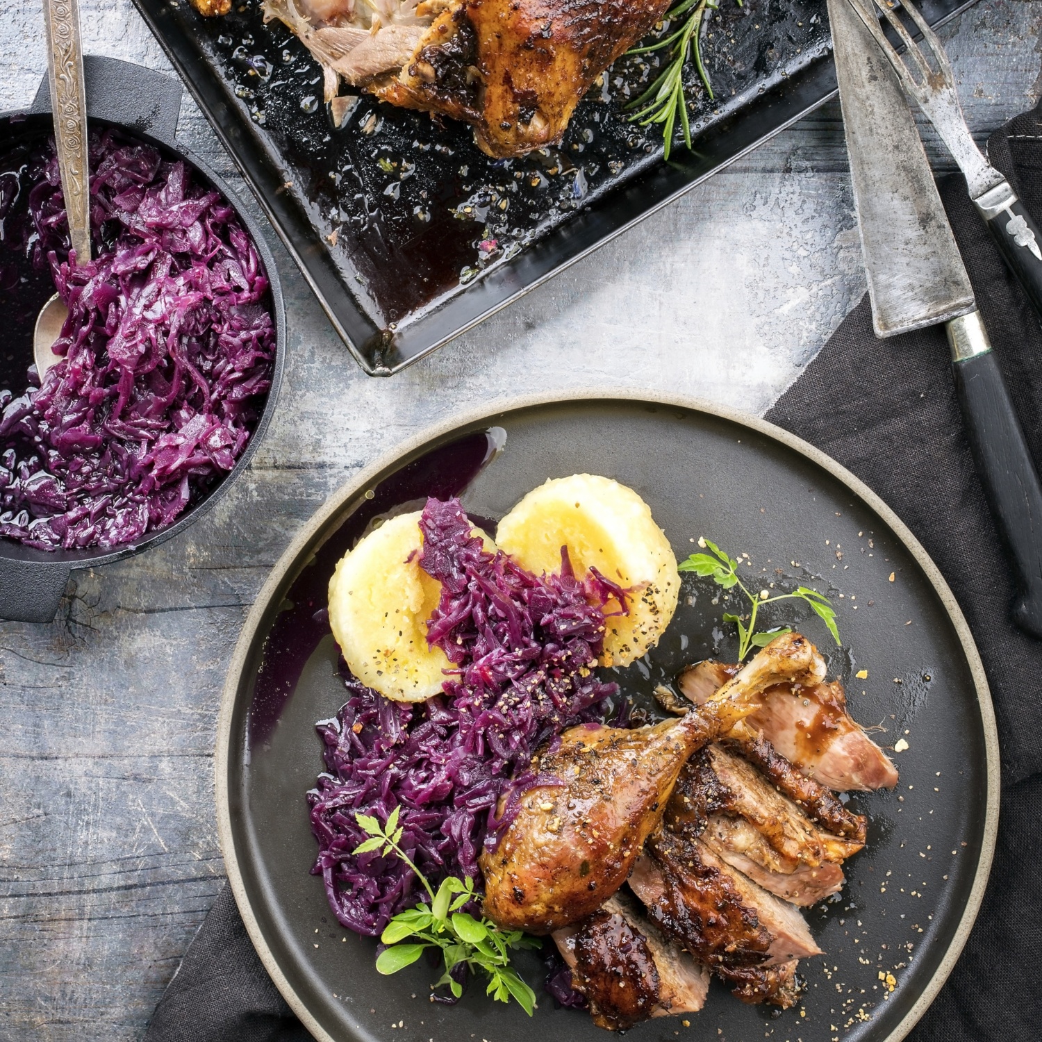 Festtags-Pute mit Preiselbeer-Rotkohl und Kartoffelknödeln | ALDI ...