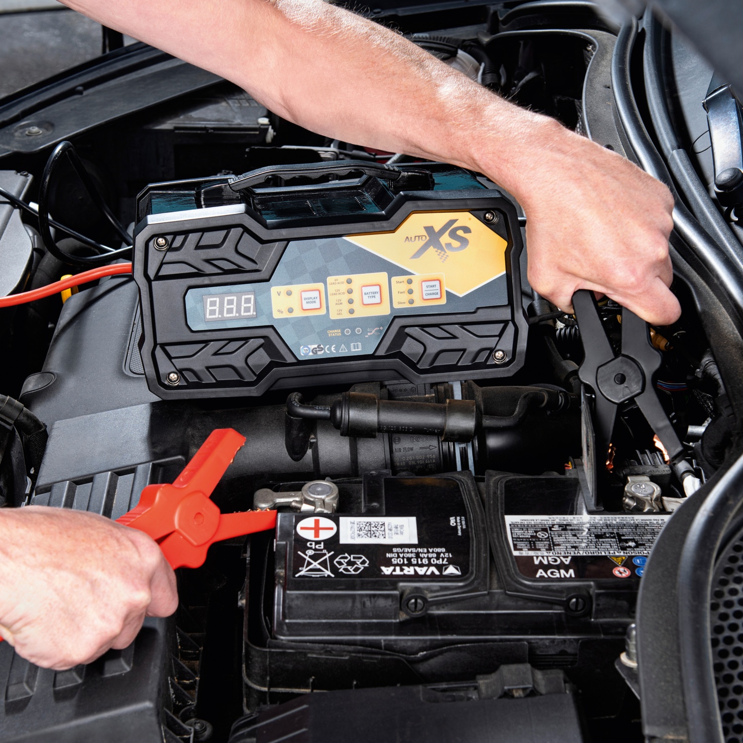 AUTO XS Auto-Batterieladegerät Starthilfe