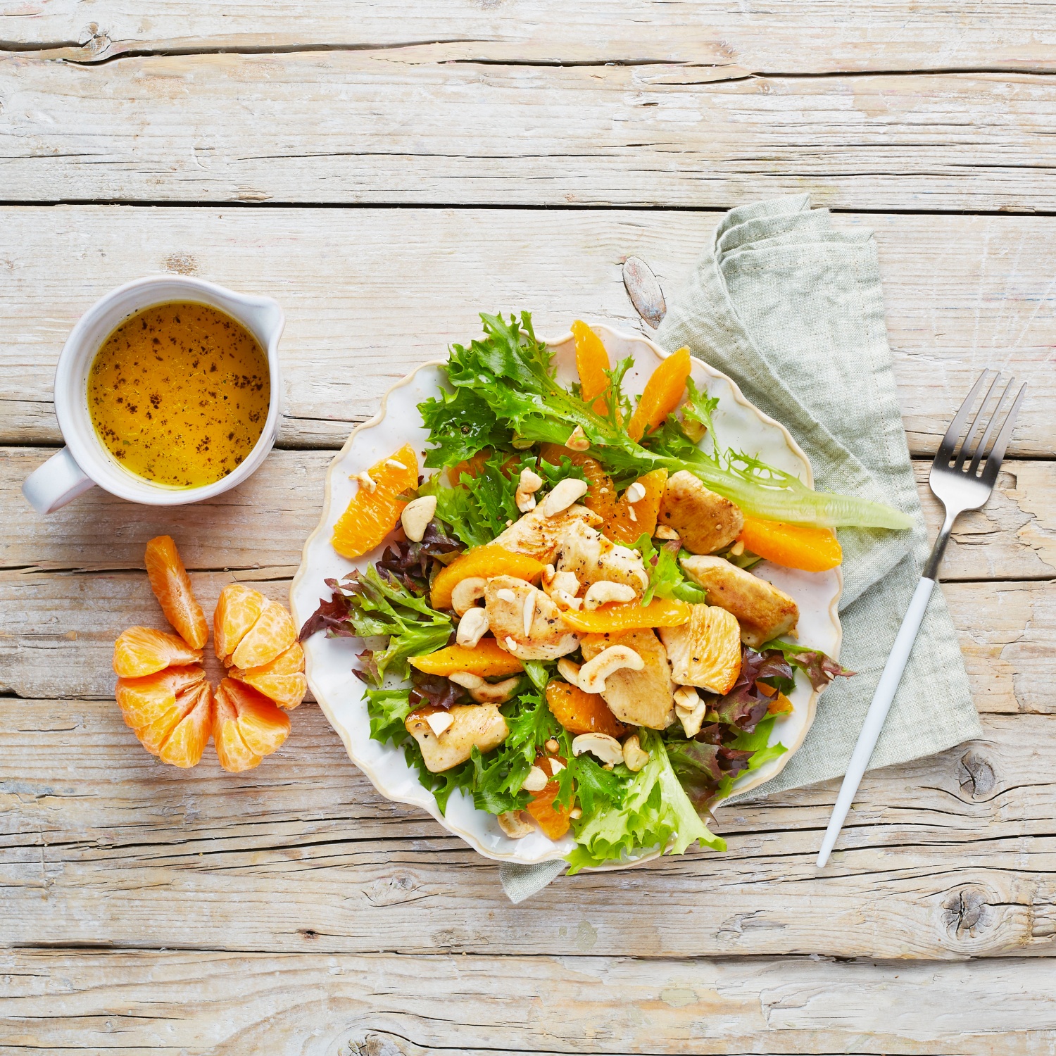 Bunter Salat mit Cashewnüssen, Mandarinen und Hähnchenbrust | ALDI ...