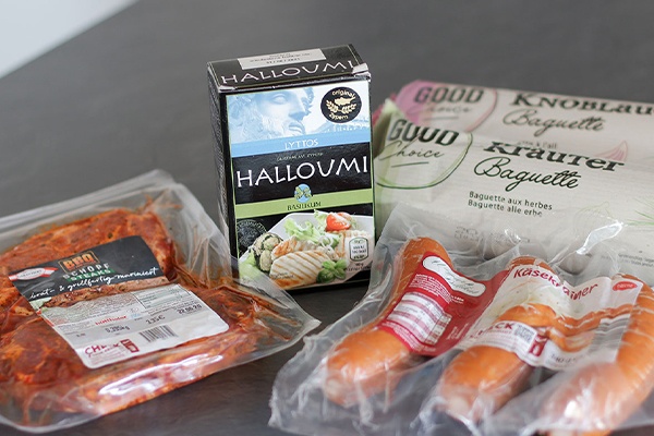 Fleisch und Grillkäse für einen Abend auf der eigenen Terrasse oder dem Balkon