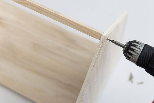 DIY- Mini Gewächshaus Schritt für Schritt zusammenschrauben