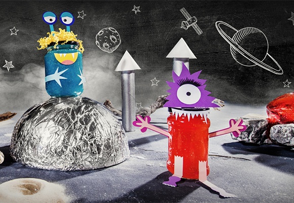 DIY Glitzerschleim ohne Kleber mit lustigen Monstern zum Selbermachen