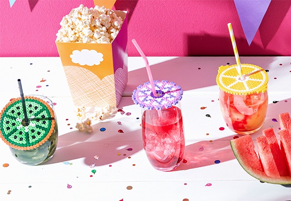 Anleitung für einen praktisch bunten Getränkeschutz, um Tierchen im Sommer fernzuhalten