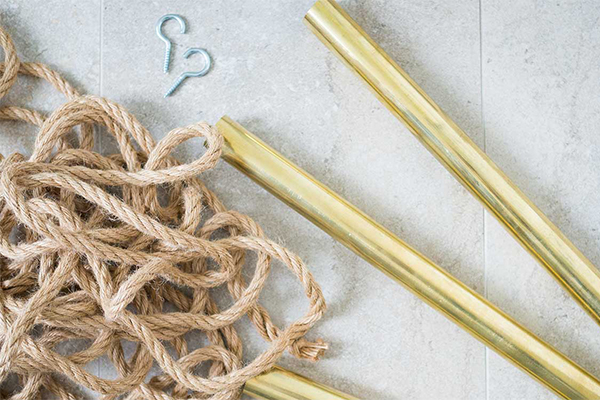 Juteseil, Dübel, Rohre