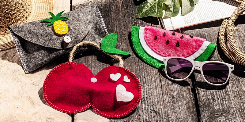 DIY Sommerliche Sonnenbrillen Etuis in Fruchtform, zum Beispiel mit Ananas und Melone