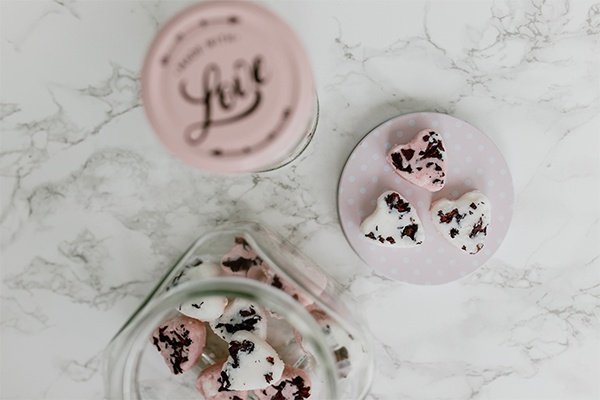 DIY Seifenherzen mit Rosenduft zum Nachmachen