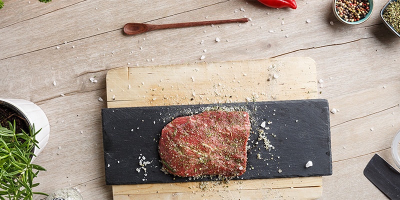 DIY-Kräuterrub als Geschenkidee zum Vatertag - perfekt für Fleischliebhaber