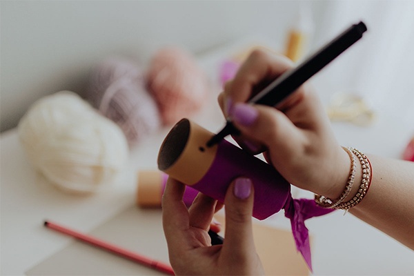 Gesicht der Meerjungfrau bemalen