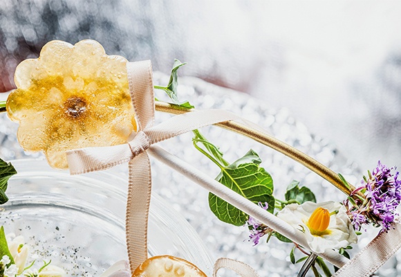 Selbst gemachtes Extra für die Hochzeit: Blüten-Schlecker