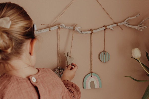 Frühlings-Mobile als Freude für Kinder