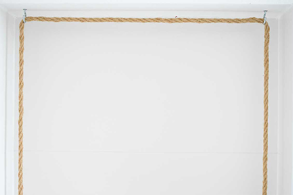 Aufgehängtes Juteseil