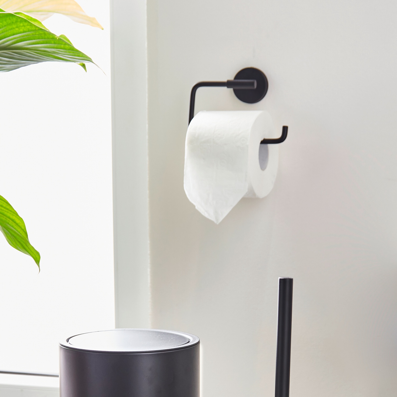 WC Papierrollenhalter  Absenkdämpfung Toilettenpapierhalter Easy Home® schwarz 