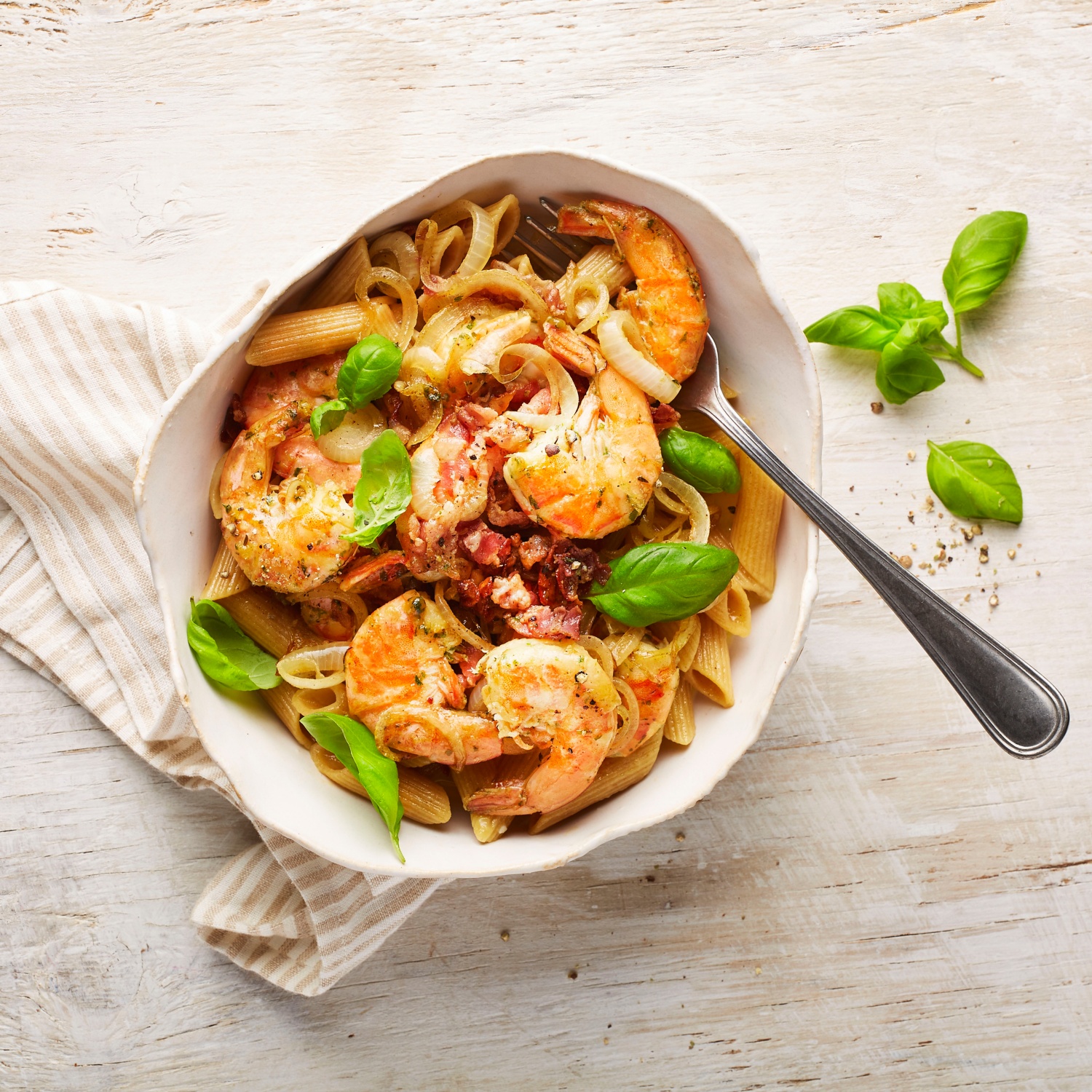 Penne „Carbonara“ mit Knoblauch-Garnelen und Vollkornnudeln | ALDI ...