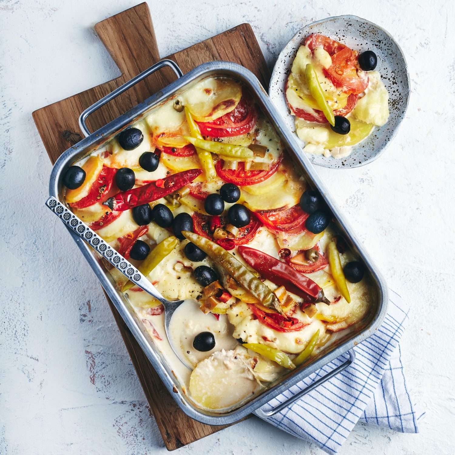 Mediterranes Kartoffelgratin mit Oliven, Tomaten und Peperoni | ALDI ...