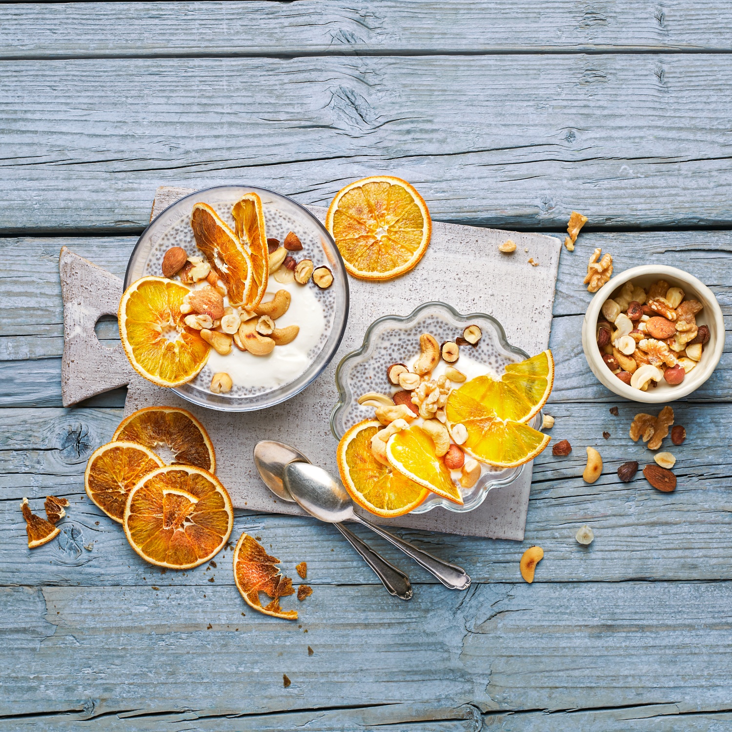Chia-Pudding mit gebackenen Orangenscheiben