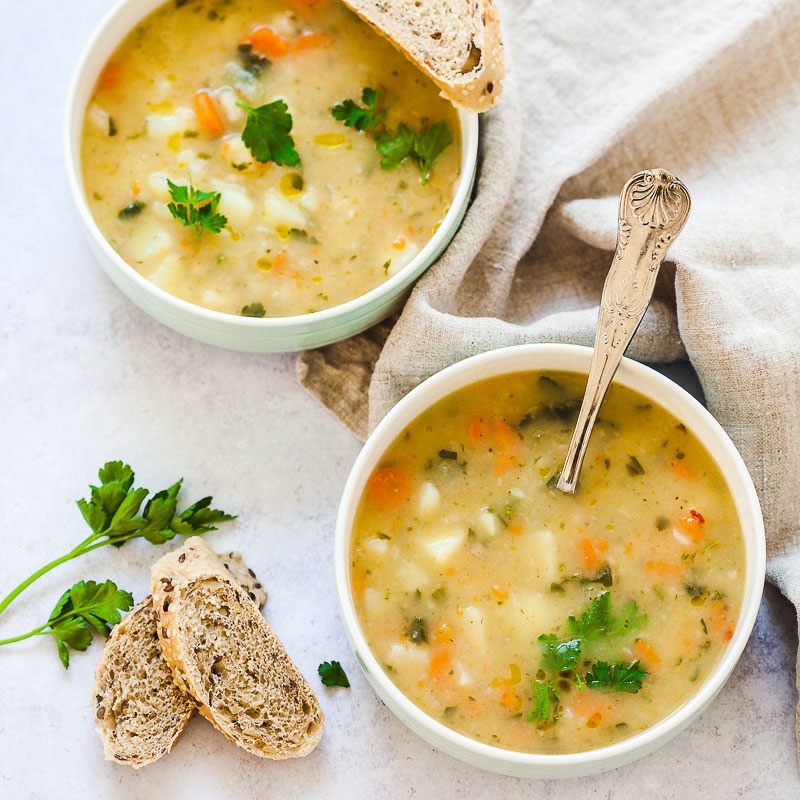 Hitra krompirjeva juha po receptu Vibrant Plate