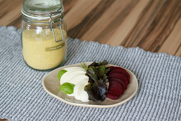 Couscous, Rote Bete und Mozzarella