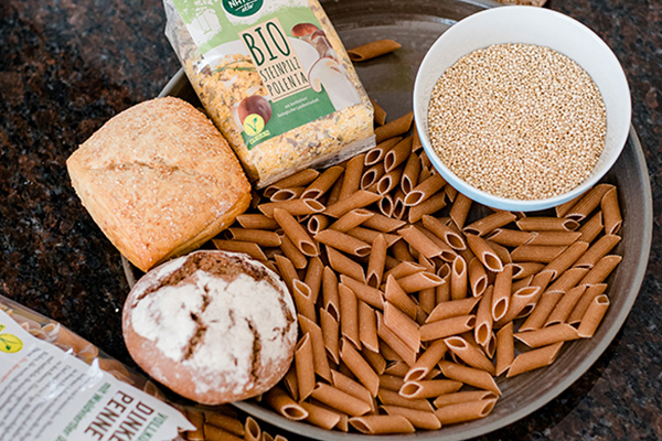 Vollkornnudeln, Polenta