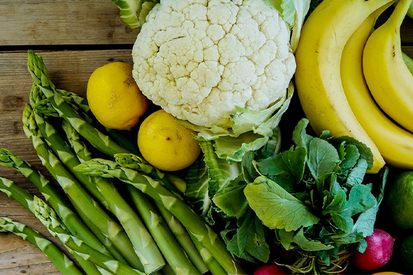 Karfiol, Spargel, Zitrone, Bananen