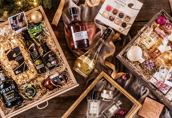 Geschenkboxen mit Überraschungen für jeden 