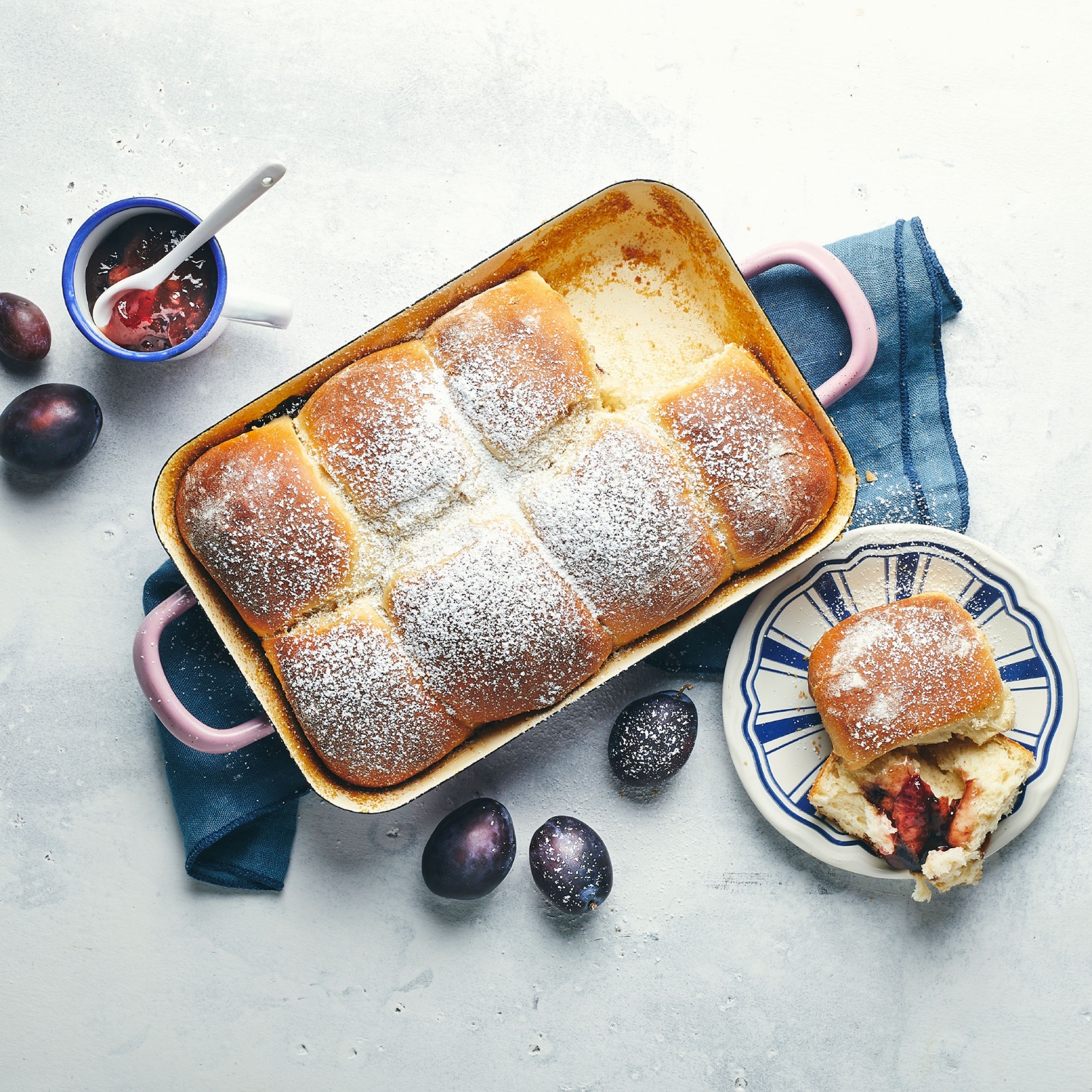 Buchteln mit Zwetschgen-Konfitüre | ALDI Rezeptwelt