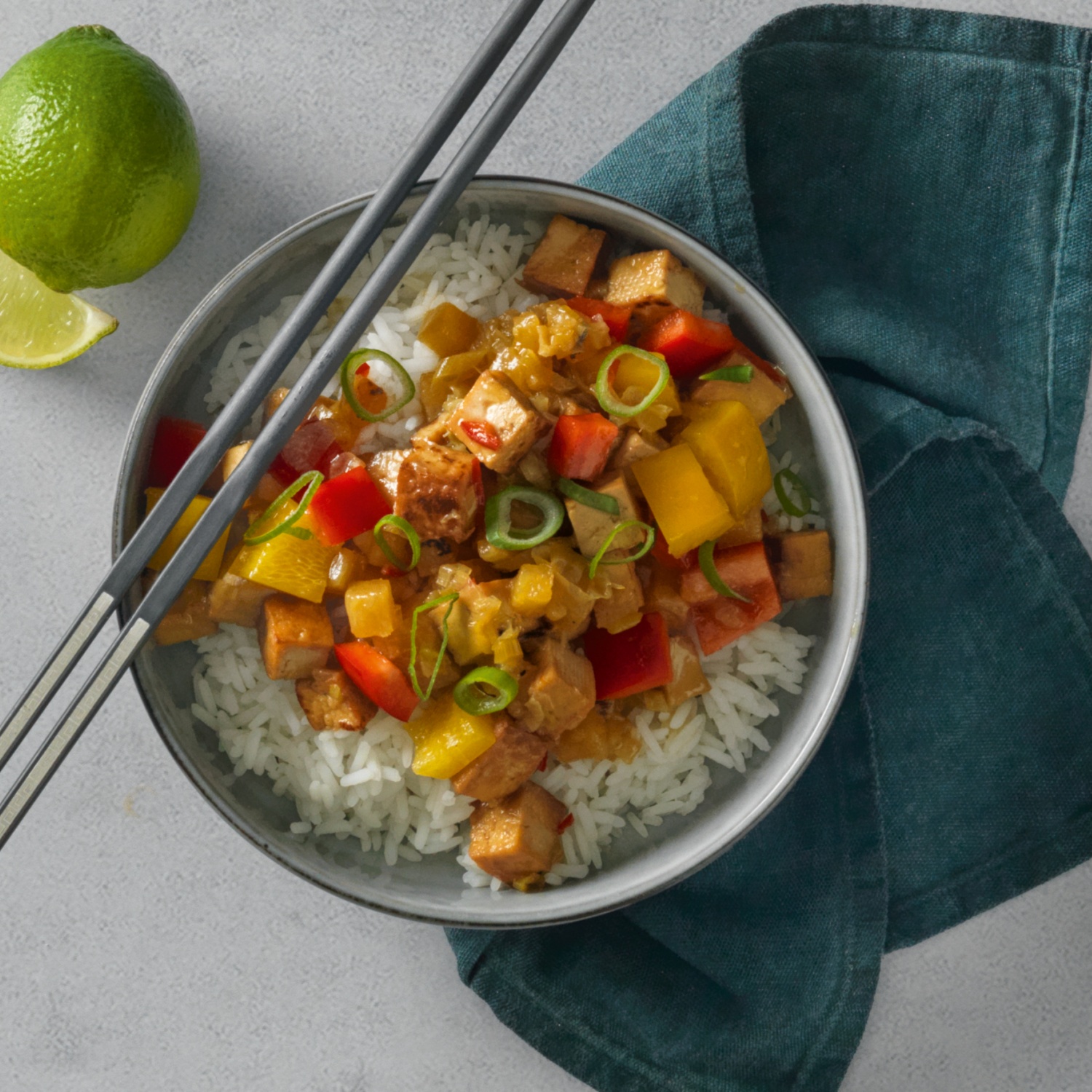 Veganer Tofu süss-sauer mit Jasminreis | ALDI SUISSE Rezeptwelt