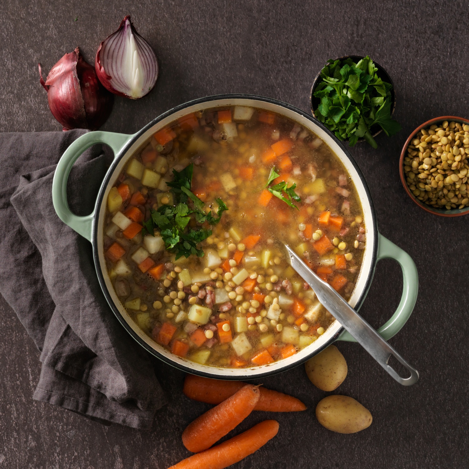 Soupe facile aux lentilles et légumes