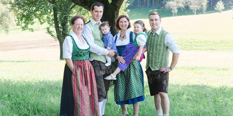 Familie Hitzenberger - FairHOF Bauern