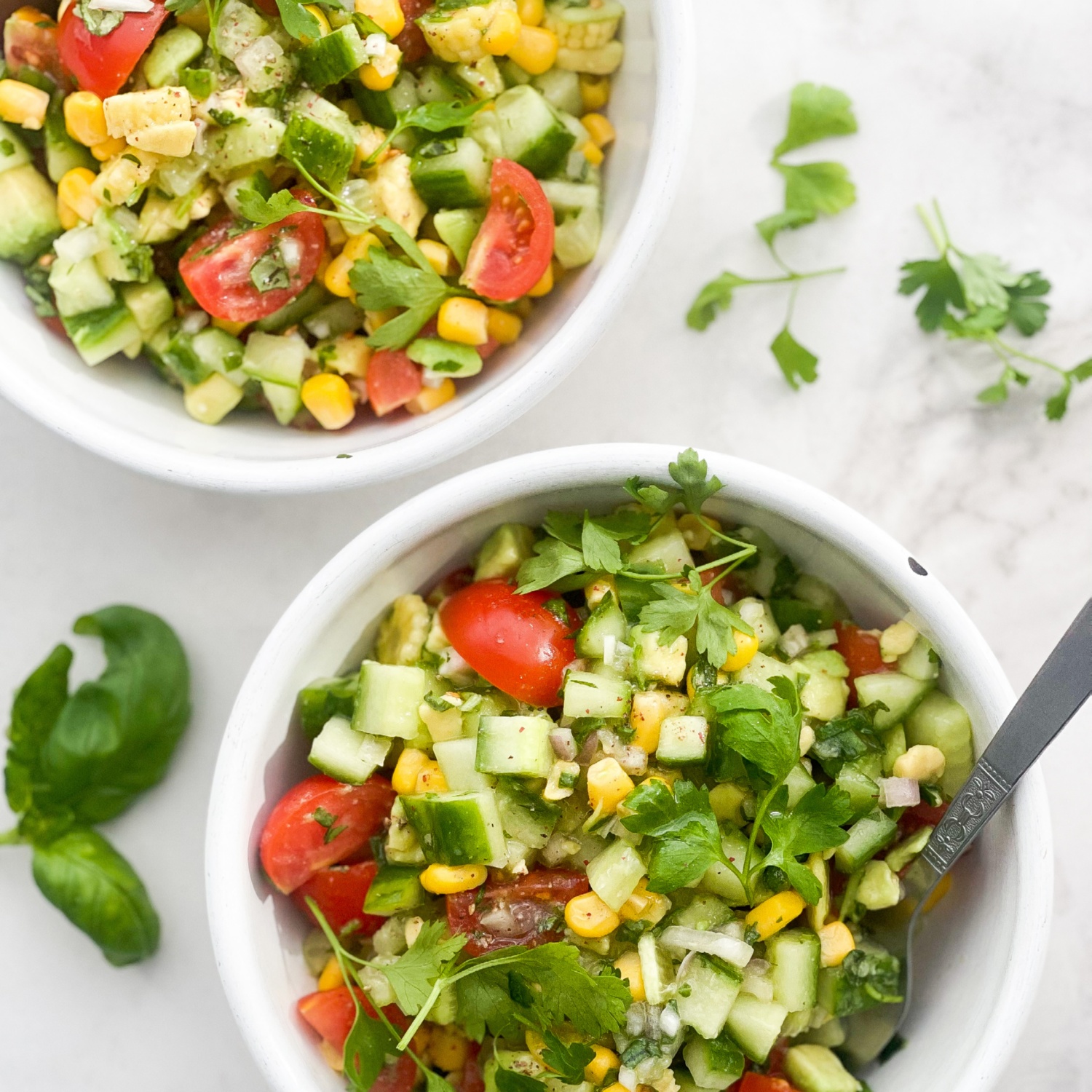 Sommersalat mit Avocado &amp; Mais | HOFER Rezeptwelt