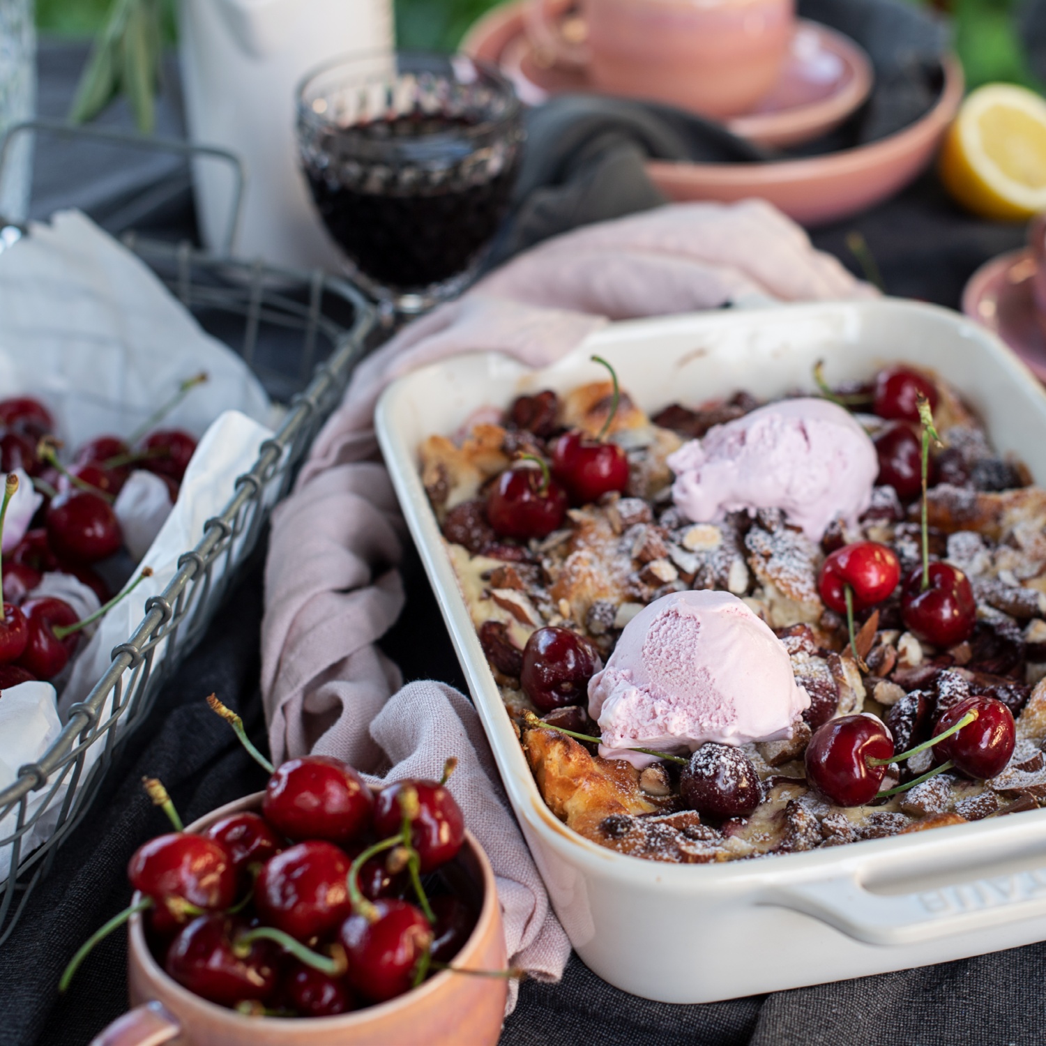 Traumhaft fruchtiger Kirschauflauf | HOFER Rezeptwelt