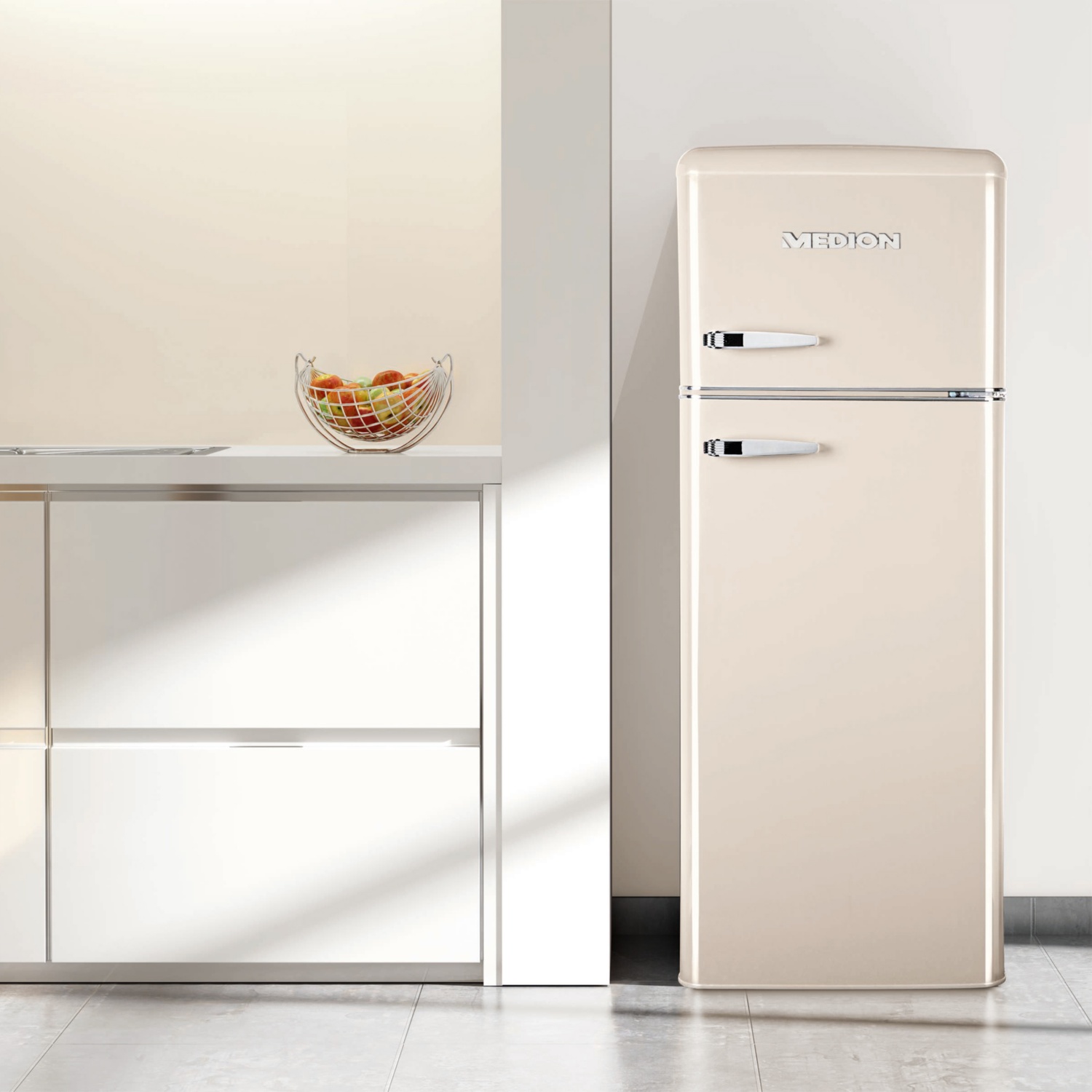 MEDION Retro hladilnik z zamrzovalnikom