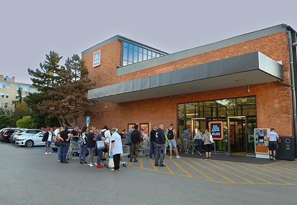 Újranyitás Soproni út 60.