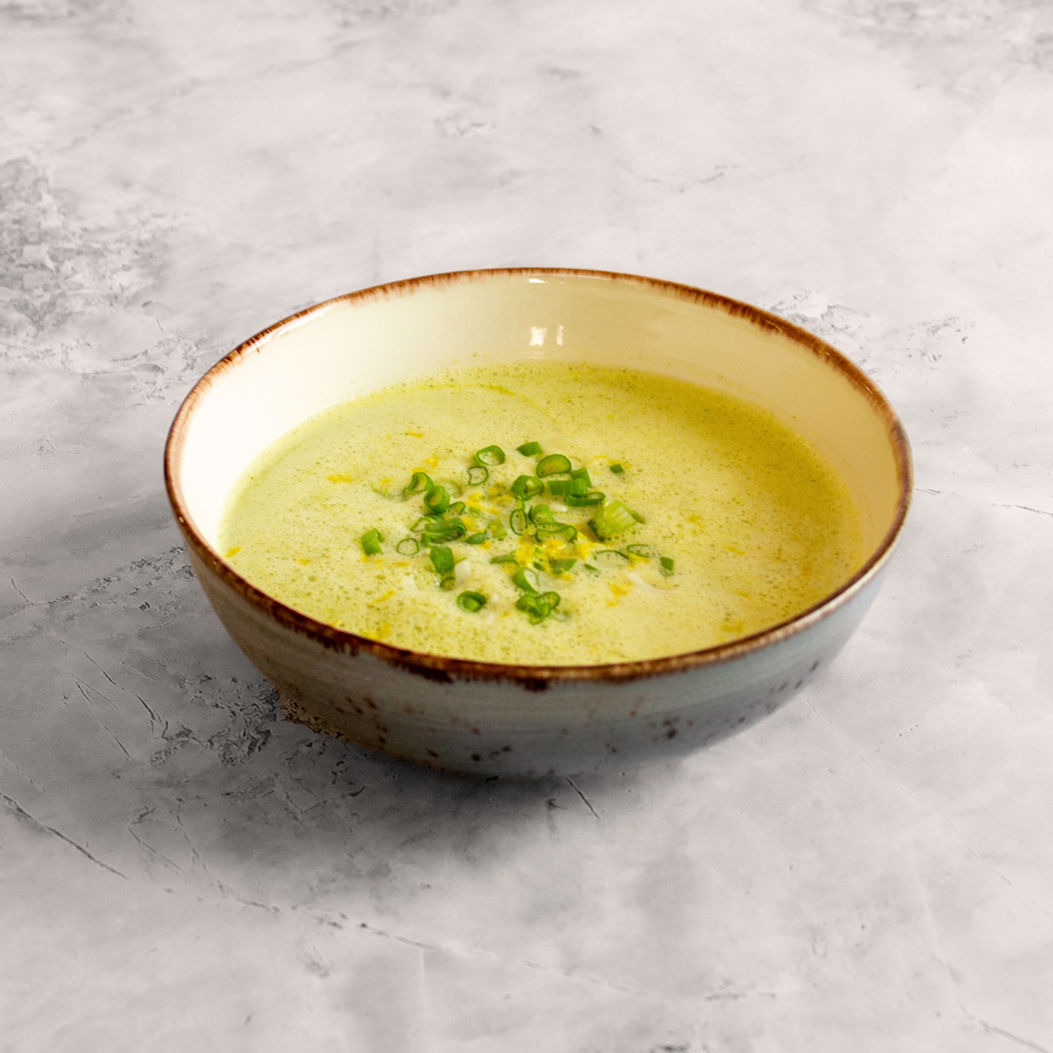 Vegane Brokkoli-Kokos-Suppe