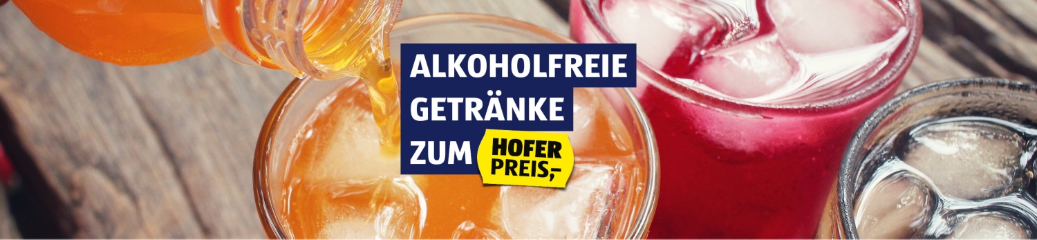 Softdrinks in Glas mit Eiswürfeln