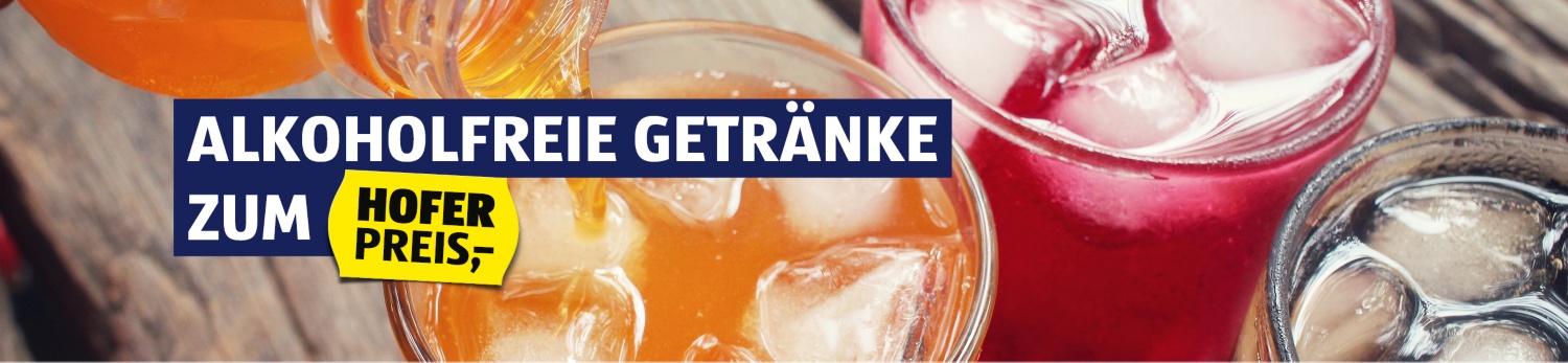Softdrinks in Glas mit Eiswürfeln