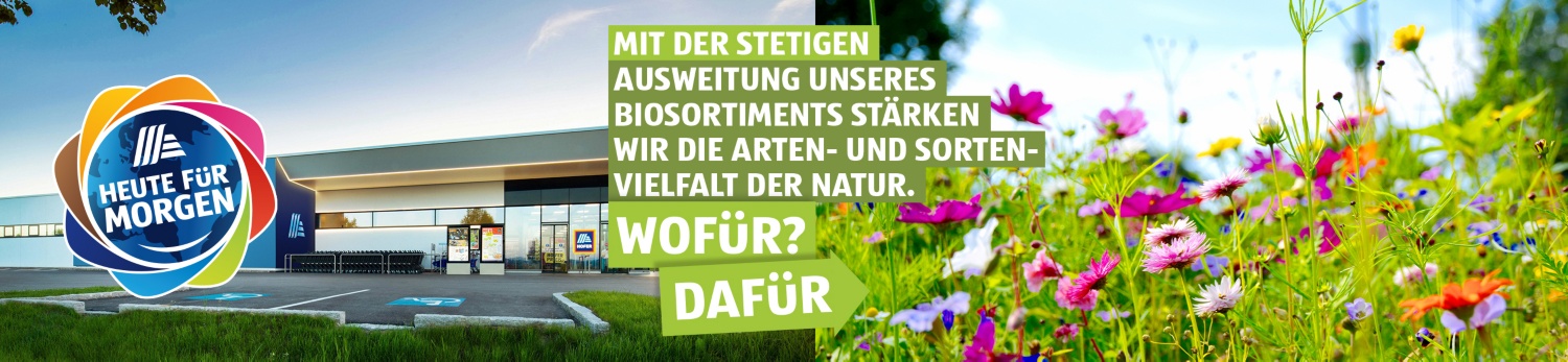 Foto zeigt Filiale von HOFER und unberührte Blumenwiese.