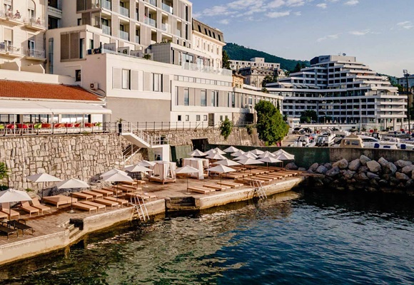 Hofer Reisen Travel Deals August