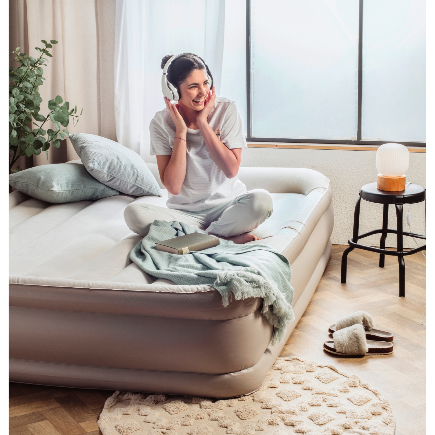 Komfort Luftbett mit Pumpe