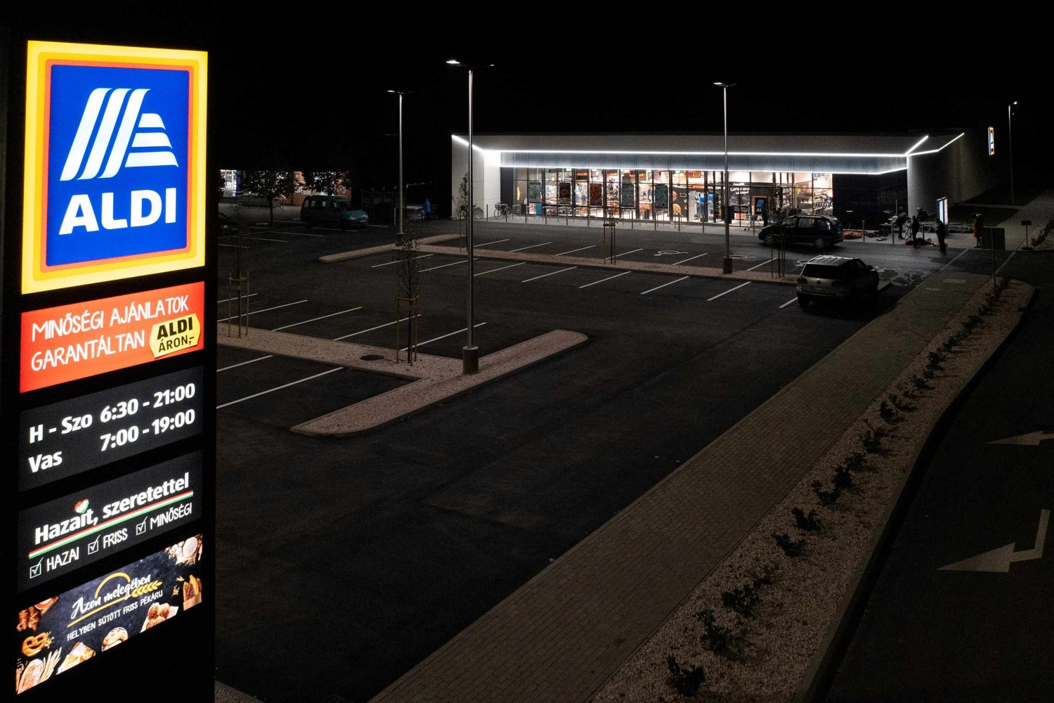 Az ALDI megnyitotta legújabb üzletét Békéscsabán