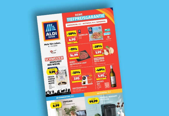 Das online ALDI SUISSE-Flugblatt wird auf einem Tablet betrachtet.