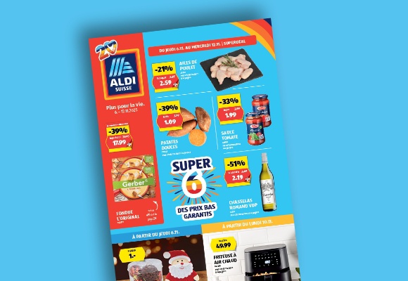 Le prospectus ALDI SUISSE en ligne est consulté sur une tablette.