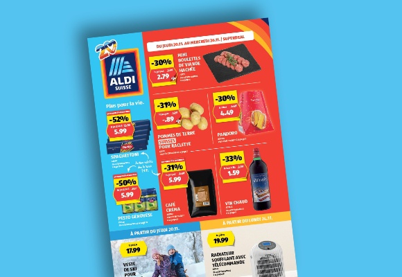 Le prospectus ALDI SUISSE en ligne est consulté sur une tablette.