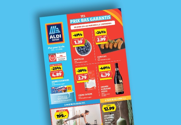 Le prospectus ALDI SUISSE en ligne est consulté sur une tablette.