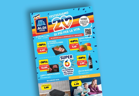 Il volantino ALDI SUISSE online viene visualizzato su un tablet.