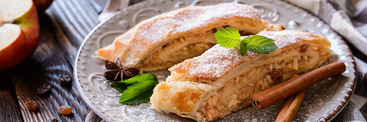Saftiger Apfelstrudel wie von Oma