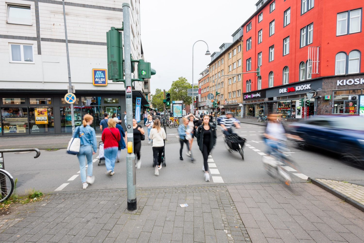 ALDI SÜD eröffnet neue Filiale mitten in Köln-Ehrenfeld