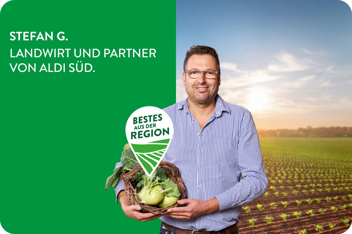 Landwirt mit Korb voller Kohlrabi.