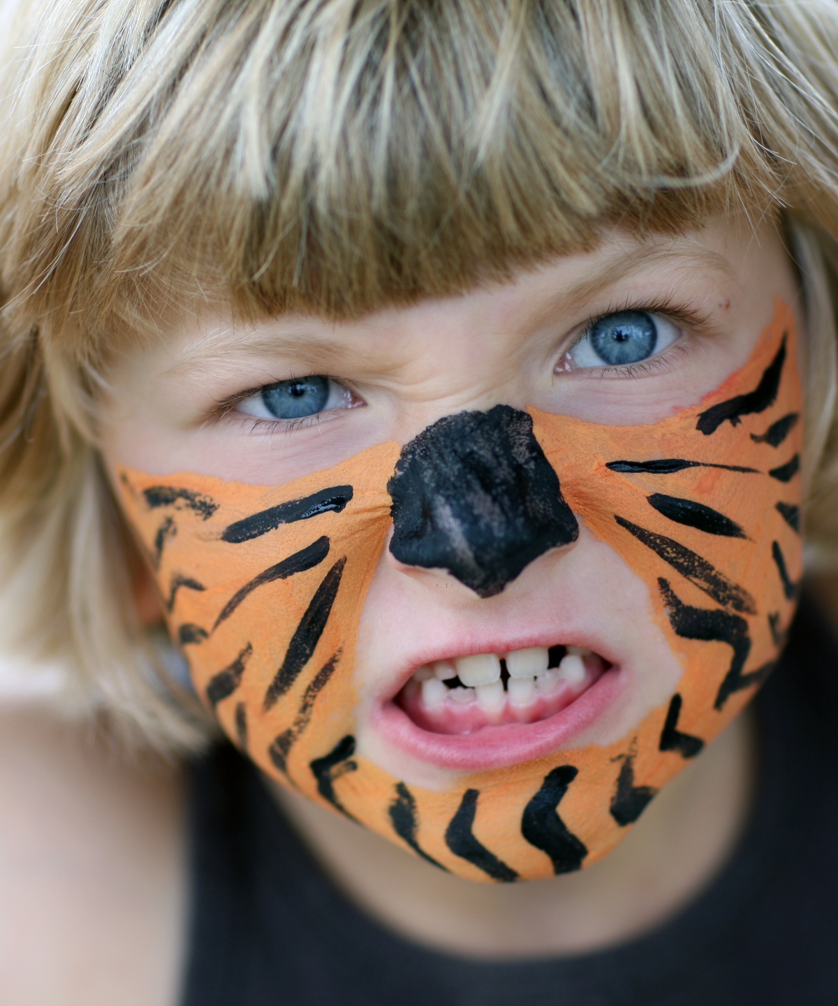 April tiger girl. Tiger Mask April. Tiger girl April видео. Monkey messes with Tigers
