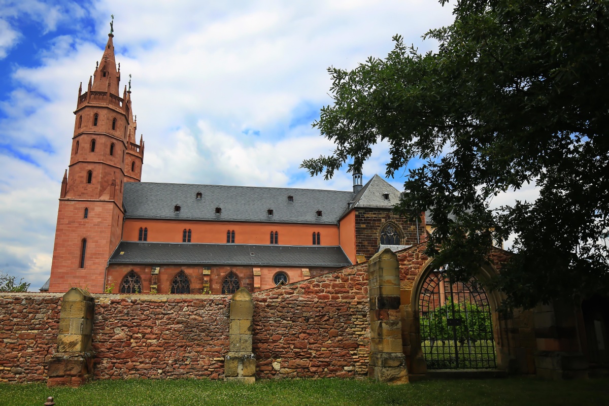 Liebfrauenkirche in Worms, wo der Weinanbau in Rheinhessen begann.
