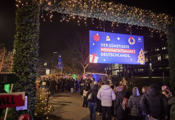 Der günstigste Weihnachtsmarkt von ALDI SÜD bringt 90.000 Euro für die Off Road Kids Stiftung